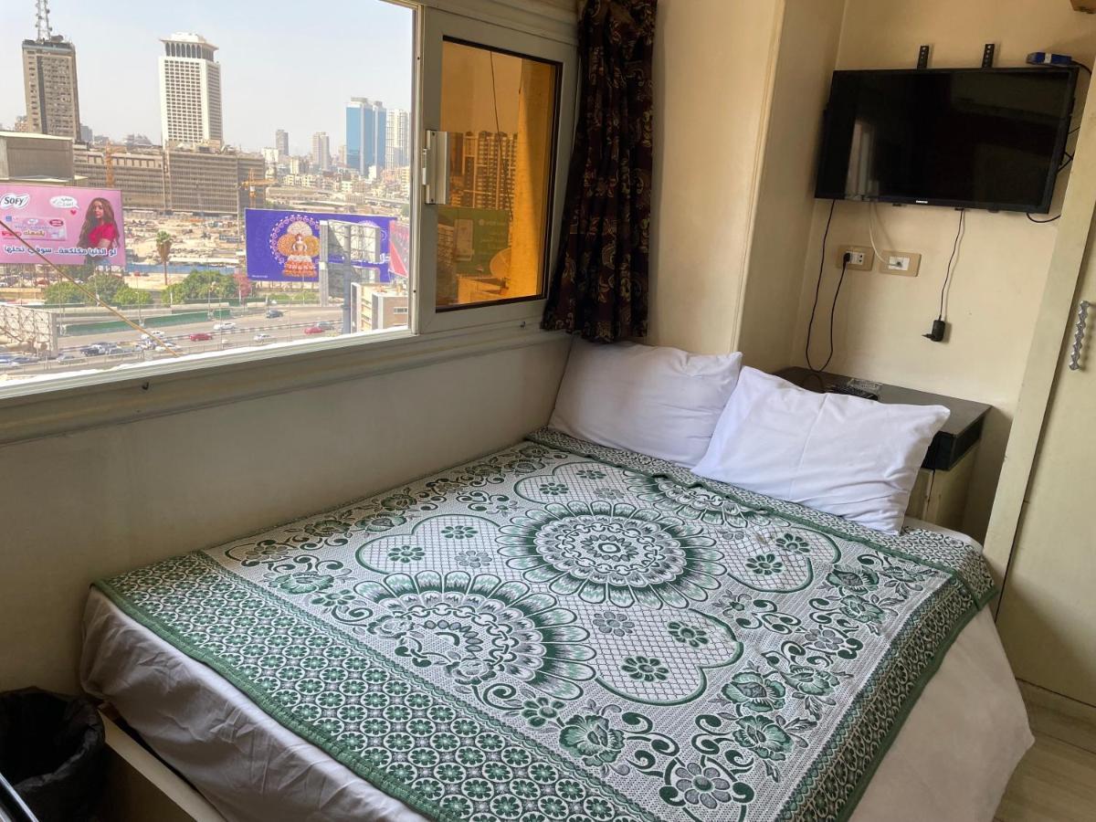 Isis 2 Hostel