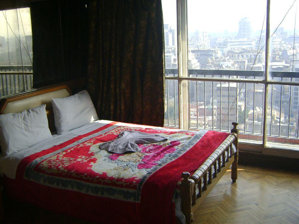 Isis 2 Hostel *