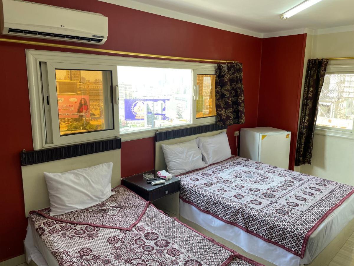 Isis 2 Hostal El Cairo