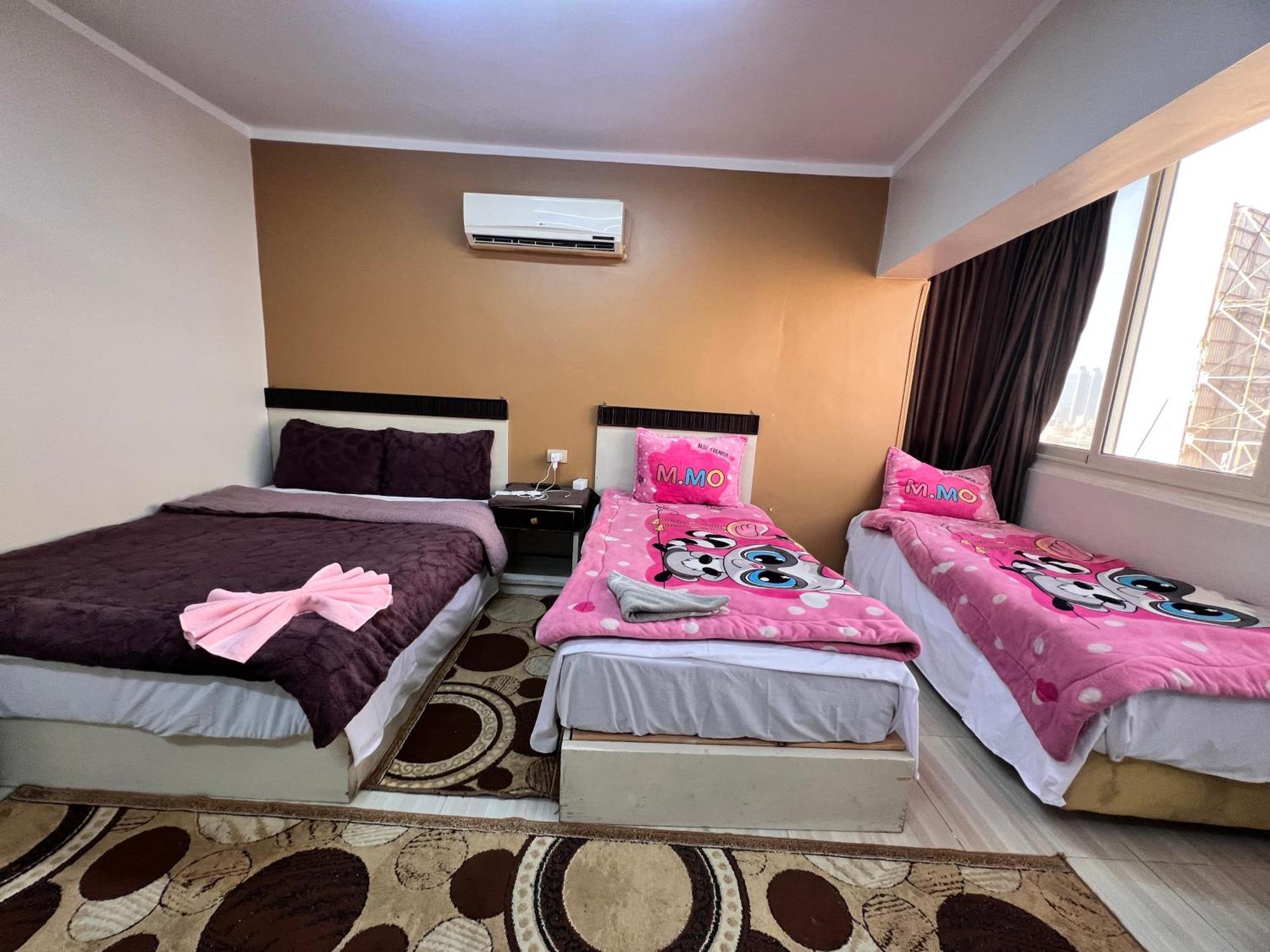 Hostal Isis 2 *