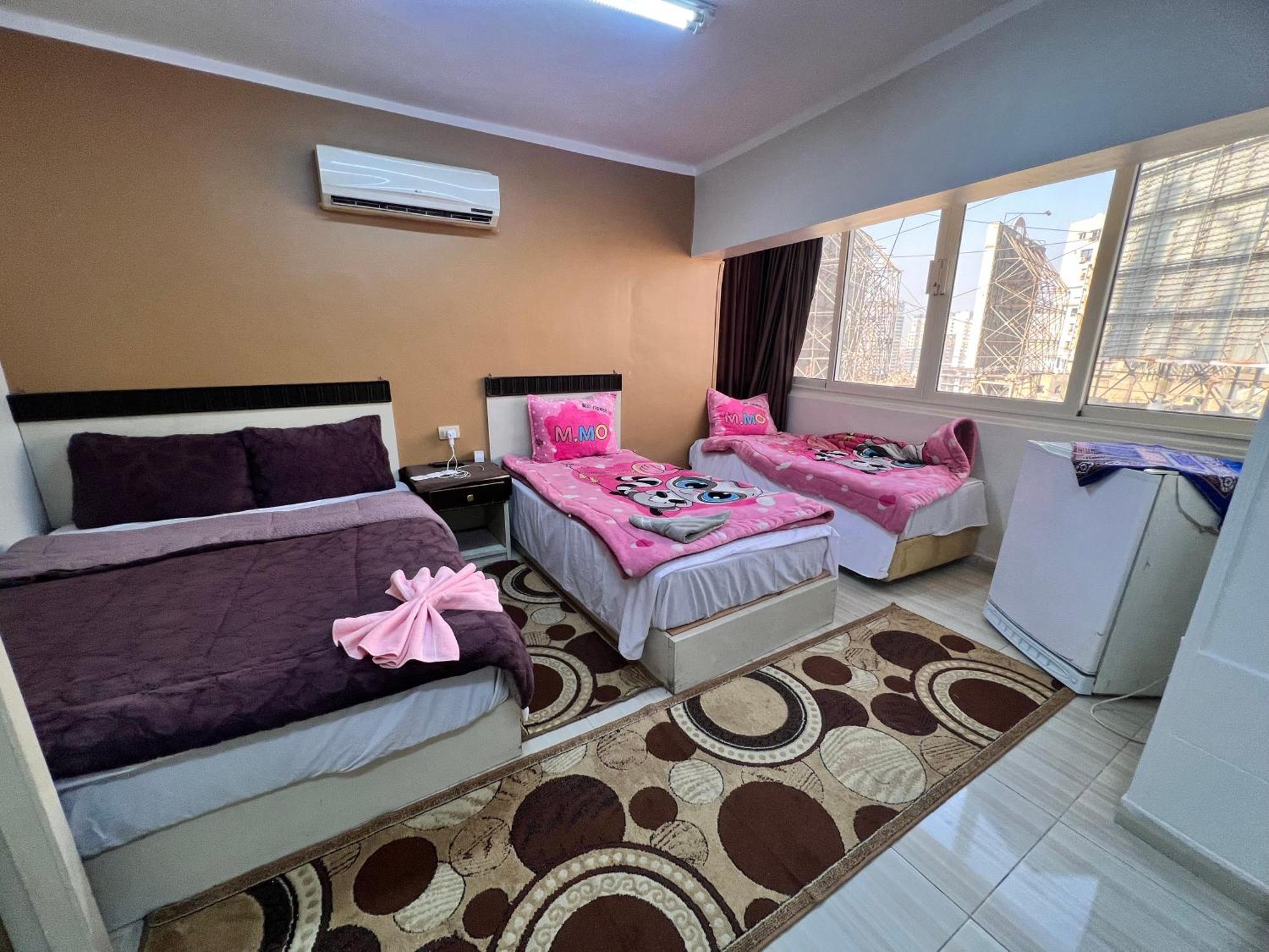 Isis 2 Hostal El Cairo